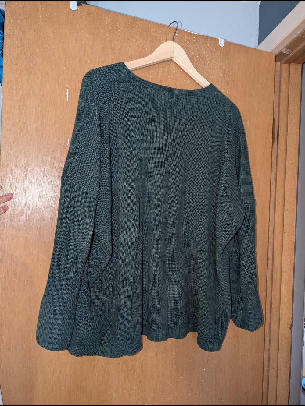 GAP Maternity Dark Green V-Neck Ribbed Knit Sweater - Picture 3 of 3